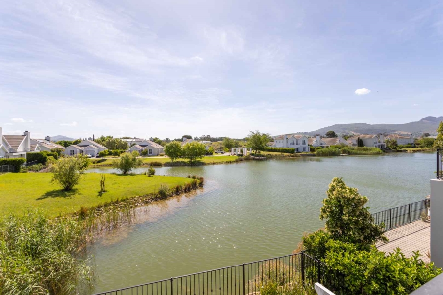 4 Bedroom Property for Sale in Val De Vie Estate Western Cape